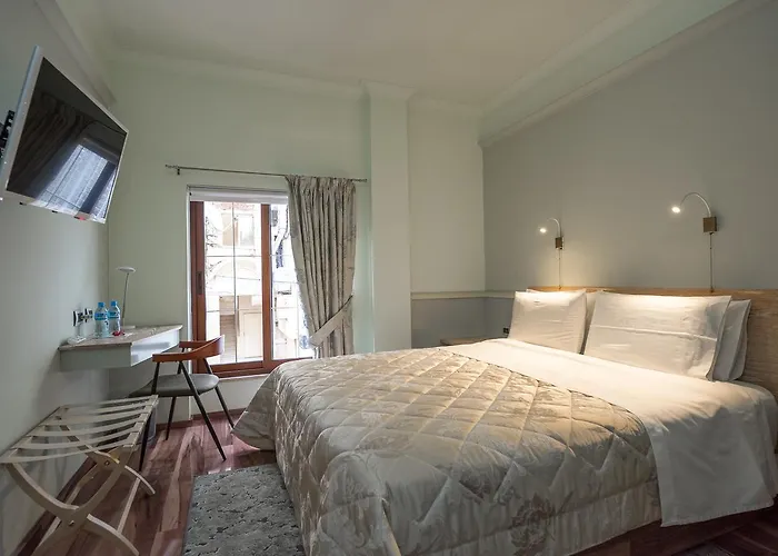 La Voglia Boutique Тирана